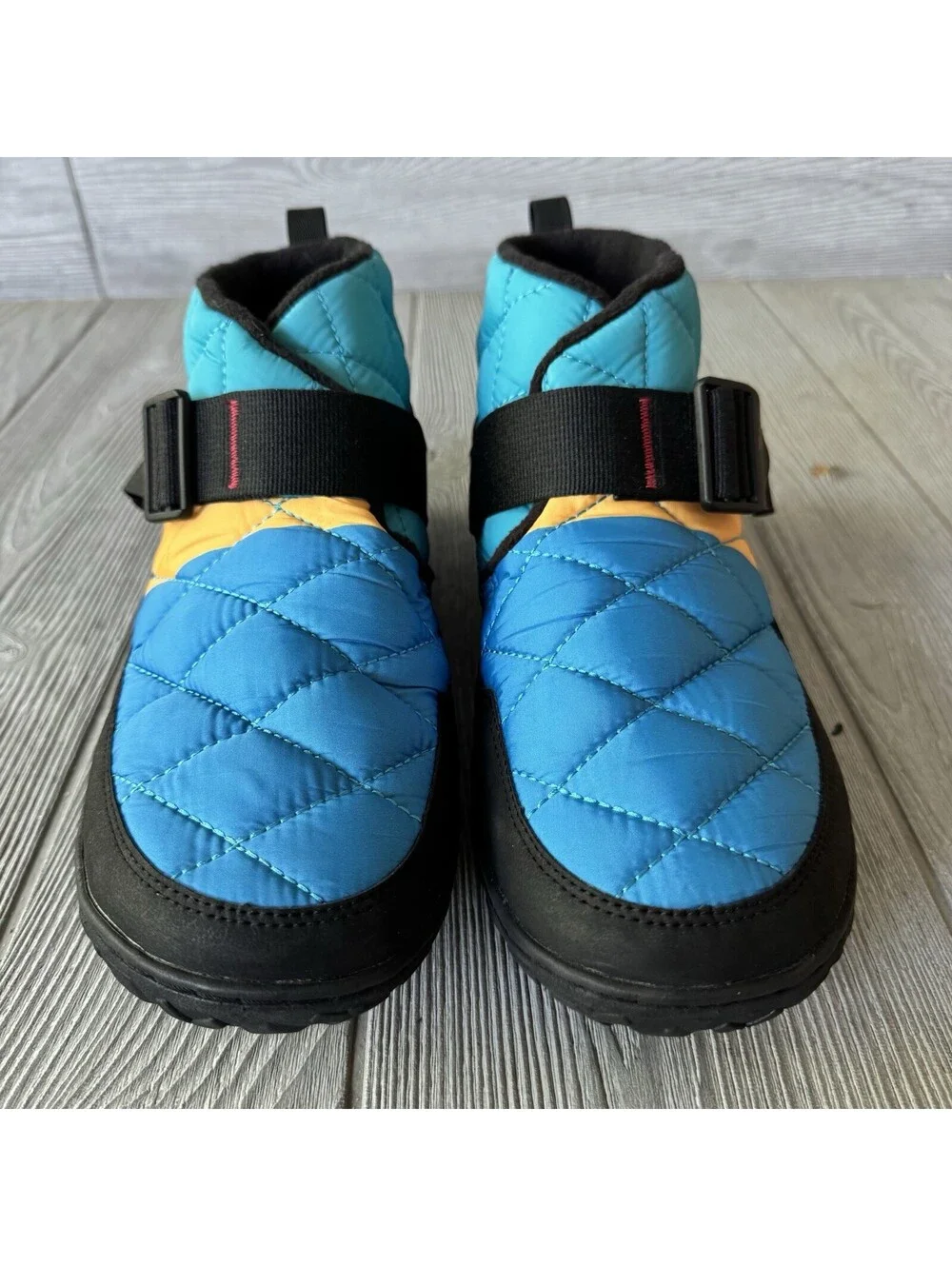 Chaco Ramble Puff Slip-On Boots Men’s 10.5 Blue Quilted Insulated Outdoor Camp